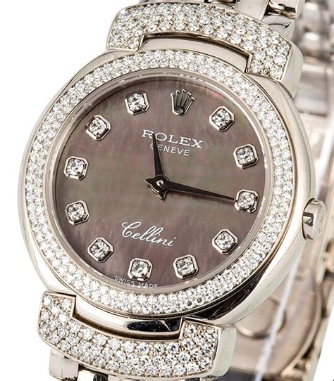 quiet luxury watches for women.